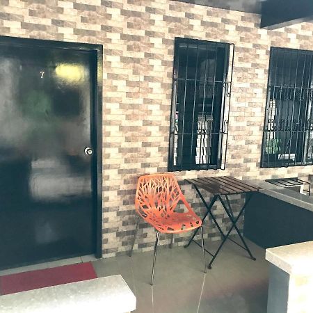 Halfway House Hostel Mactan Cebu Airport Lapu-Lapu City Exterior photo