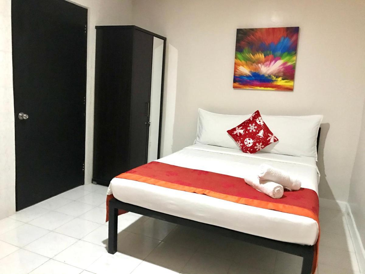 Halfway House Hostel Mactan Cebu Airport Lapu-Lapu City Exterior photo