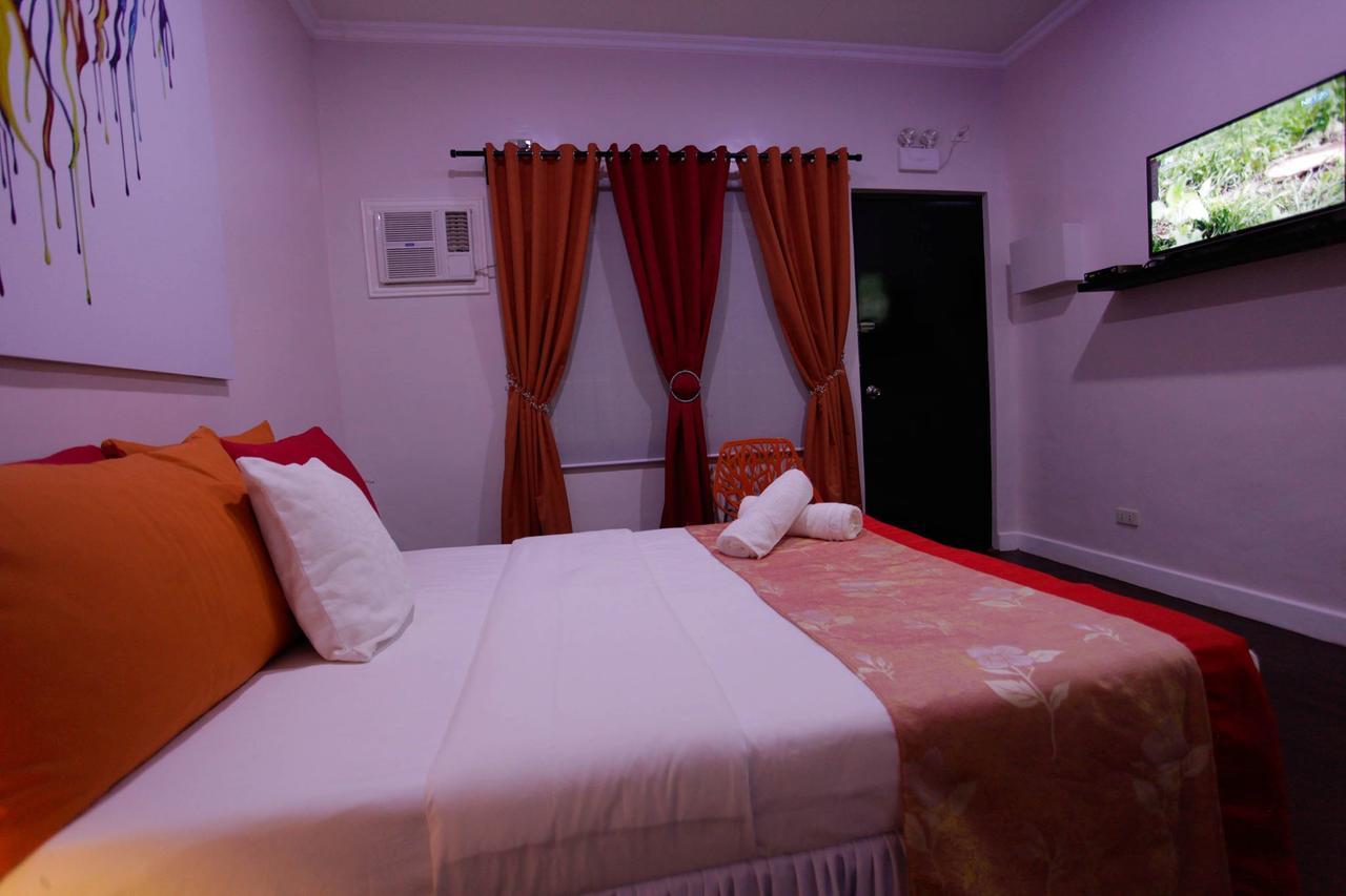 Halfway House Hostel Mactan Cebu Airport Lapu-Lapu City Exterior photo