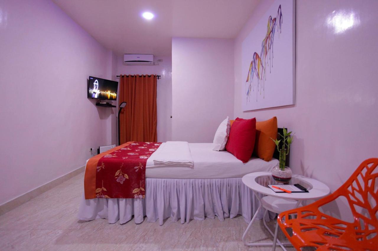 Halfway House Hostel Mactan Cebu Airport Lapu-Lapu City Exterior photo