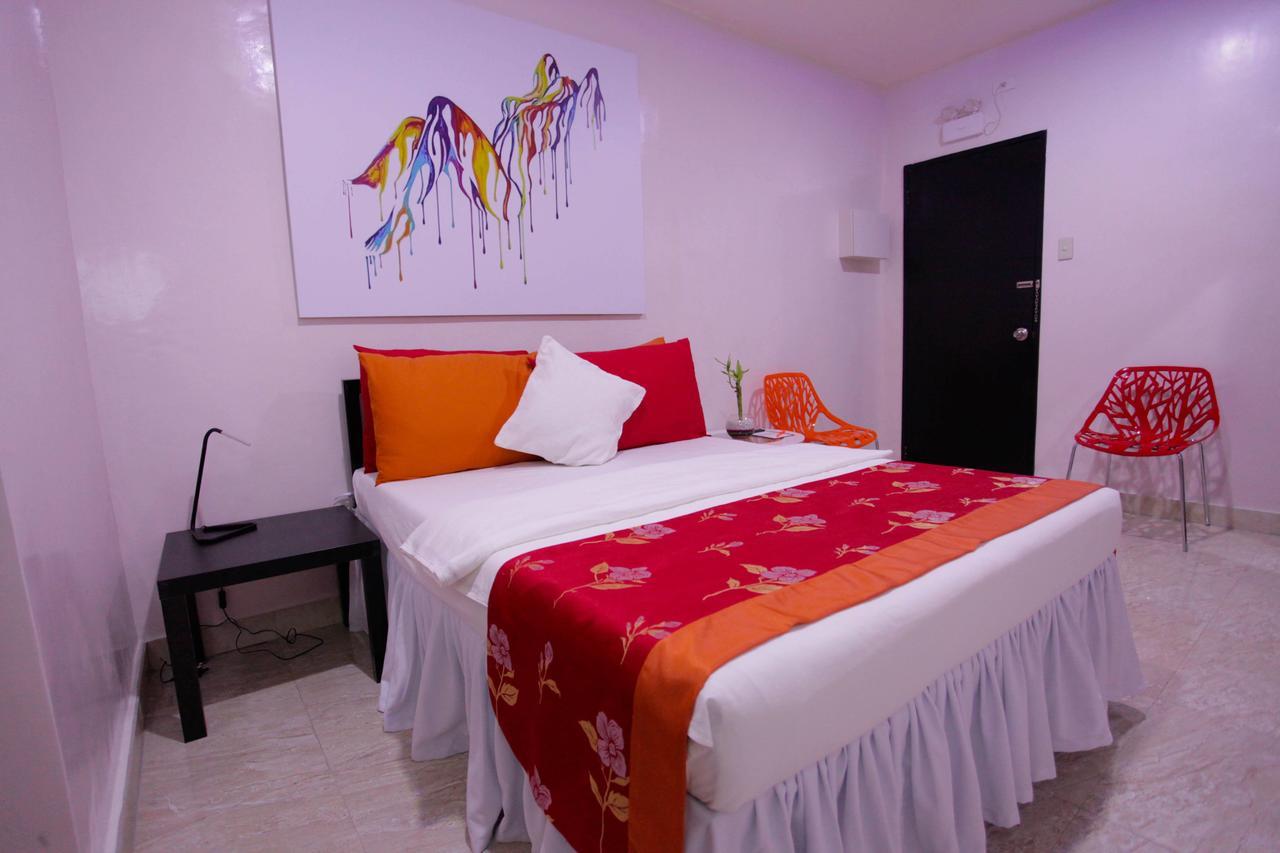 Halfway House Hostel Mactan Cebu Airport Lapu-Lapu City Exterior photo